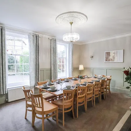 The Manor House Nyaraló *