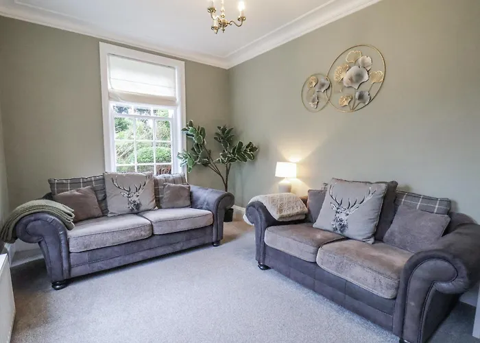 The Manor House * スカーバラ