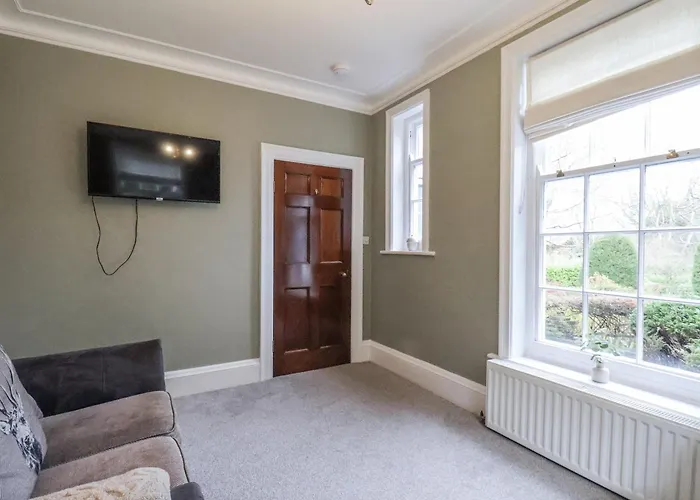 The Manor House * スカーバラ