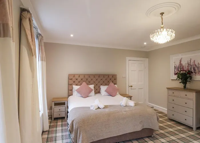 別荘 The Manor House