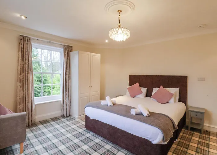 別荘 The Manor House