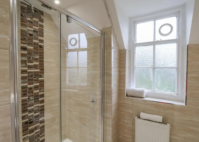 別荘 The Manor House スカーバラ