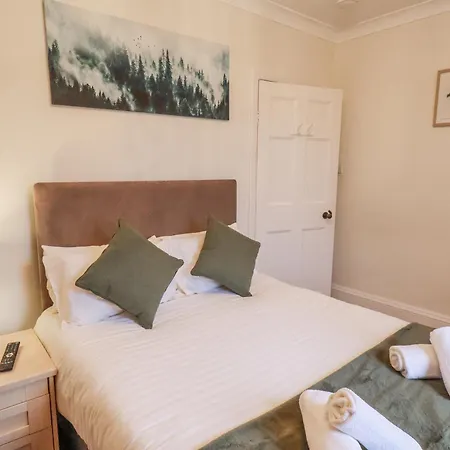 בית נופש The Manor House *